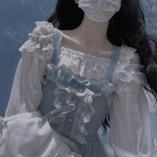 美女荒野逃亡
